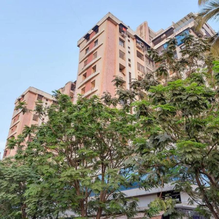 Отель Terminus Square Kurla Экстерьер фото
