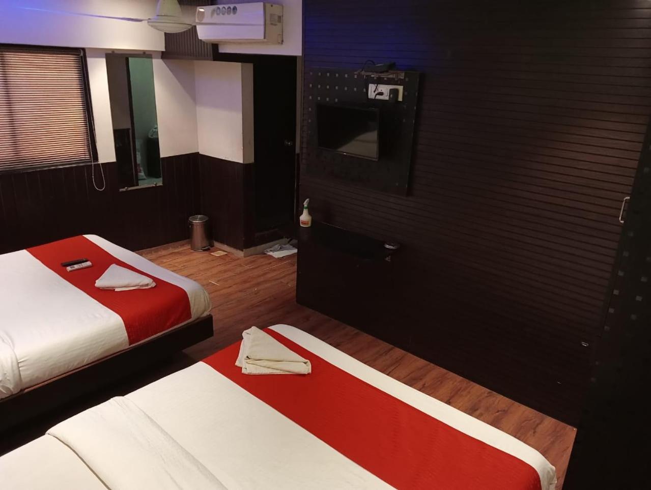 Отель Terminus Square Kurla Экстерьер фото